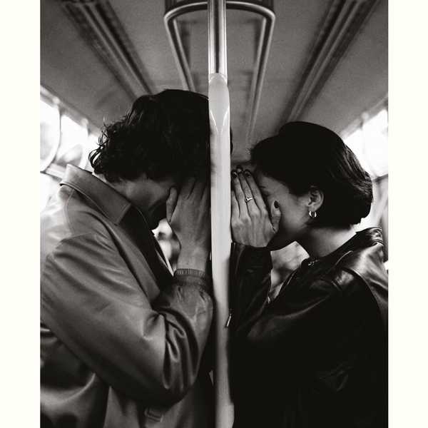 Caso editoriale mondiale: "Gli antropologi"