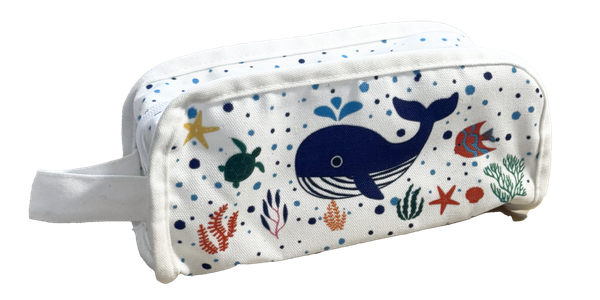 In omaggio l’astuccio balena.